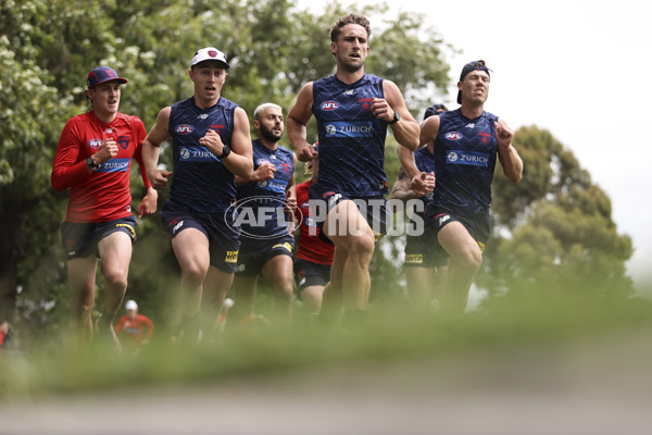 AFL 2022 Training - Melbourne 141222 - 1026031
