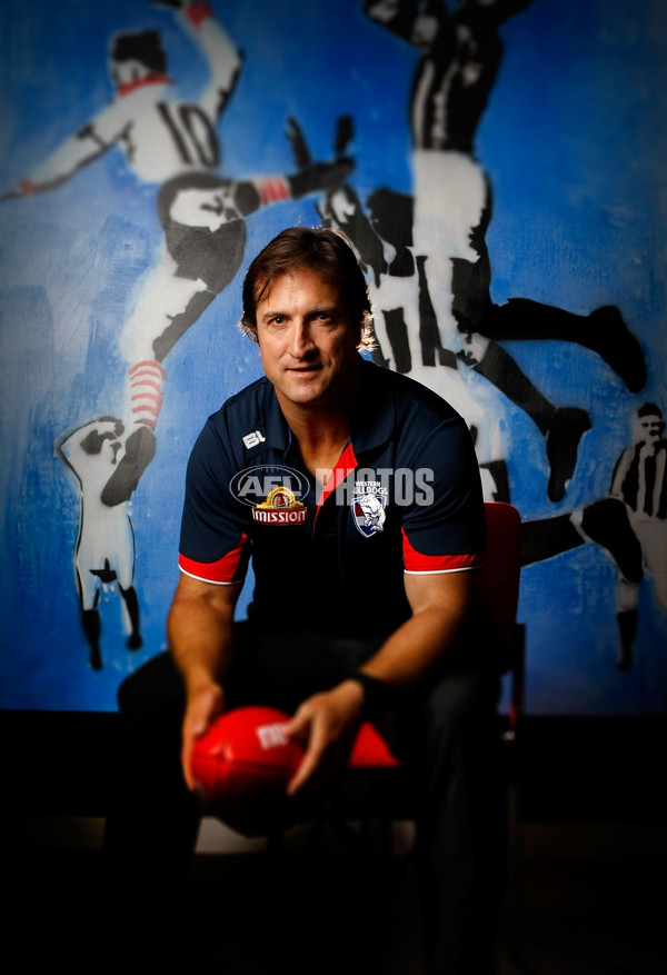 AFL 2015 Portraits - Luke Beveridge - 359105