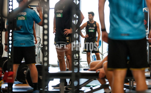 AFL 2019 Training - Tigers on the Gold Coast - 643305