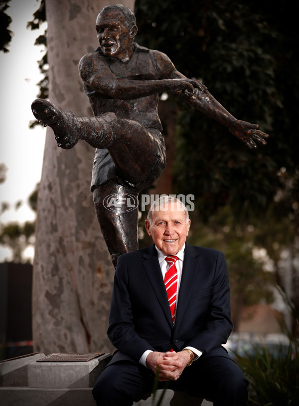 AFL 2018 Media - Bob Skilton Sculpture Unveiling - 614344