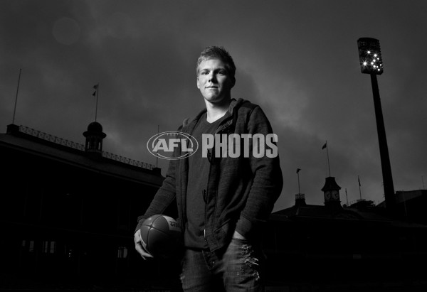 AFL 2010 Media - Daniel Hannebery Portrait Shoot - 215130