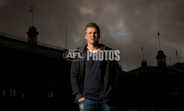 AFL 2010 Media - Daniel Hannebery Portrait Shoot - 215134