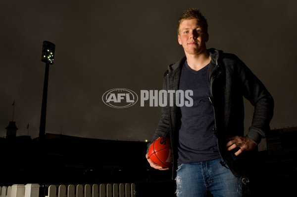 AFL 2010 Media - Daniel Hannebery Portrait Shoot - 215128