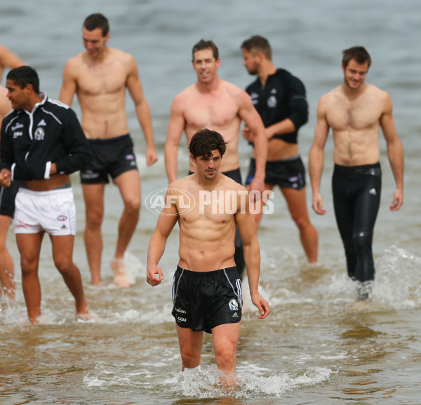 AFL 2012 Media - Collingwood Recovery 181912 - 270287