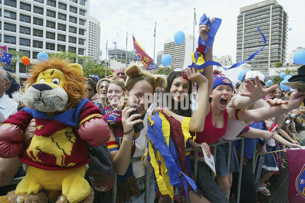 AFL 2003 Media - Brisbane Lions Premiers Victory Parade - 118199