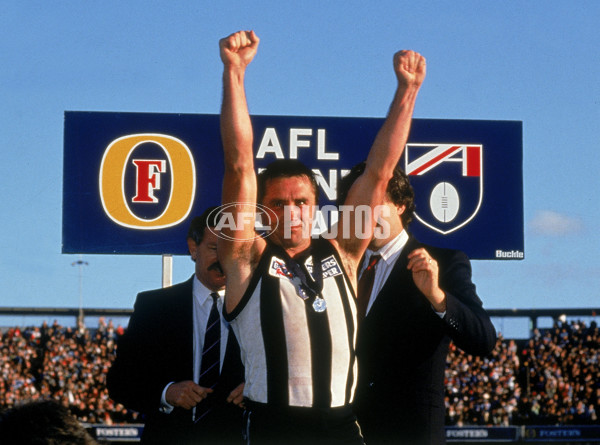 AFL 1990 Grand Final - Essendon v Collingwood - 140671