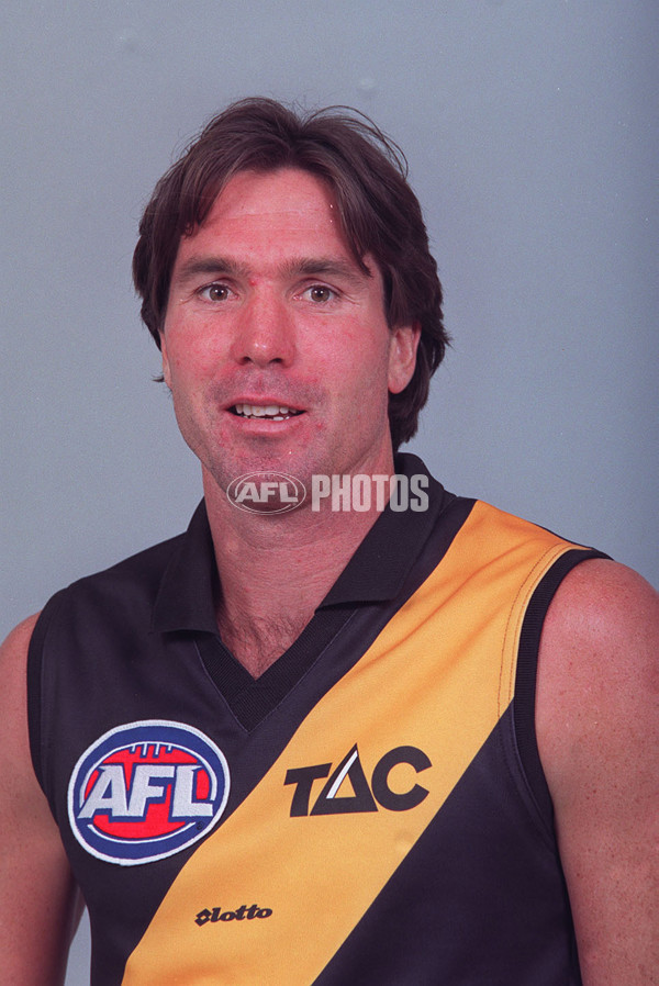 AFL 2000 Media - Richmond Team Portraits - 164353