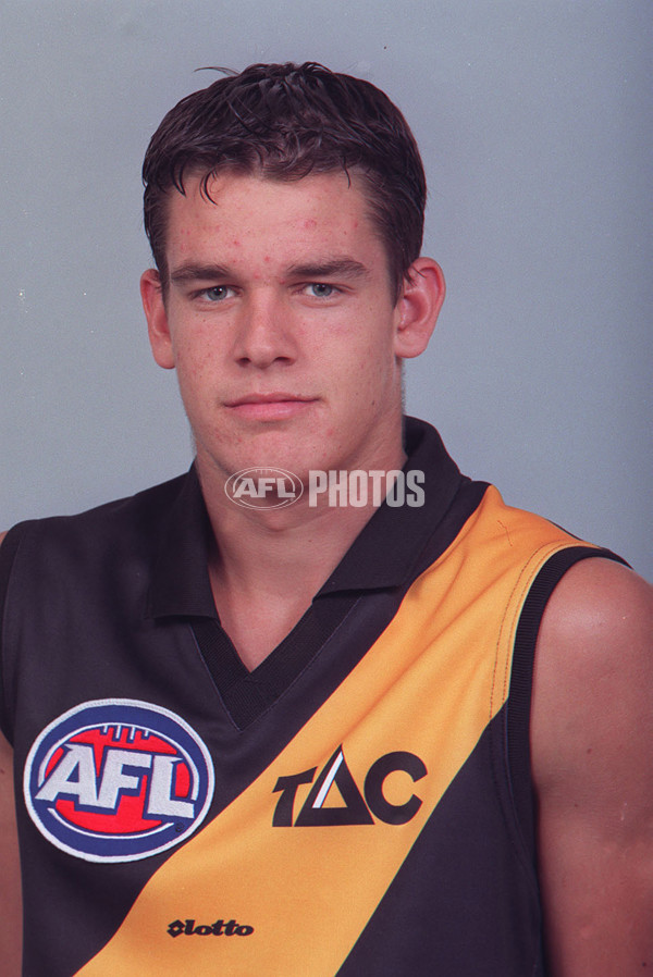 AFL 2000 Media - Richmond Team Portraits - 164357