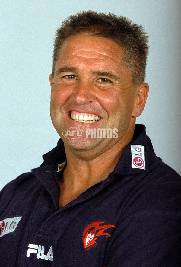 AFL 2001 Media - Melbourne Team Portraits - 166839