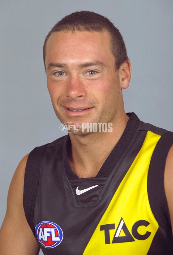 AFL 2001 Media - Richmond Team Portraits - 166925