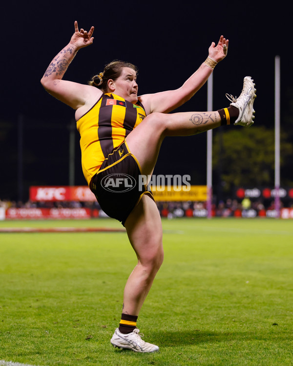 Photographers Choice - AFLW 2023 Round 01 - A-42692715