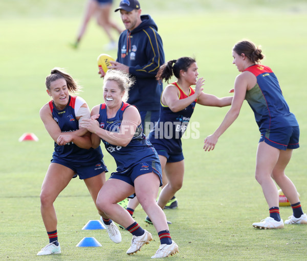 AFLW 2022 S7 Training - Adelaide Crows 161122 - 1022743