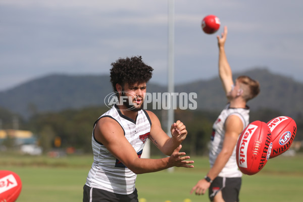 AFL 2020 Training - Bombers in Coffs Harbour - 728959
