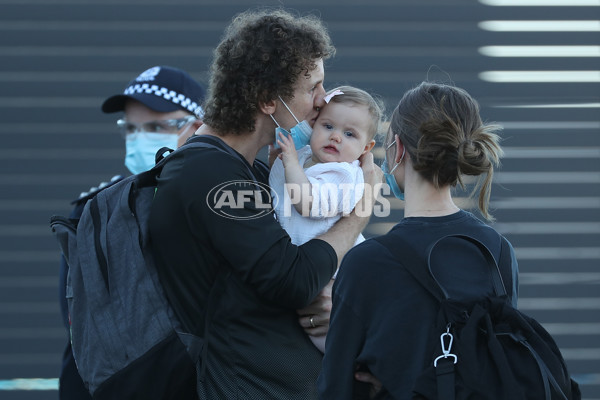 AFL 2020 Media - Geelong and Collingwood Arrive in Perth - 787898