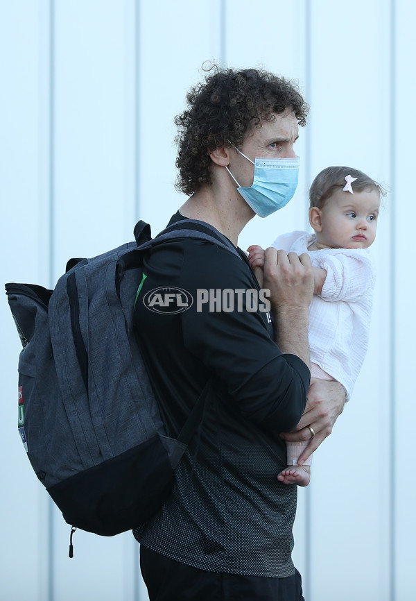 AFL 2020 Media - Geelong and Collingwood Arrive in Perth - 787918