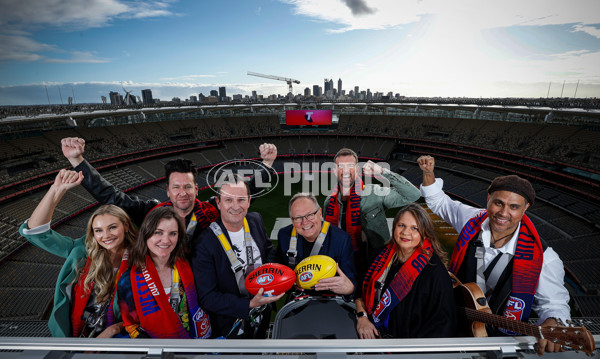 AFL 2021 Media - Grand Final Entertainment Photo Opportunity - 890333