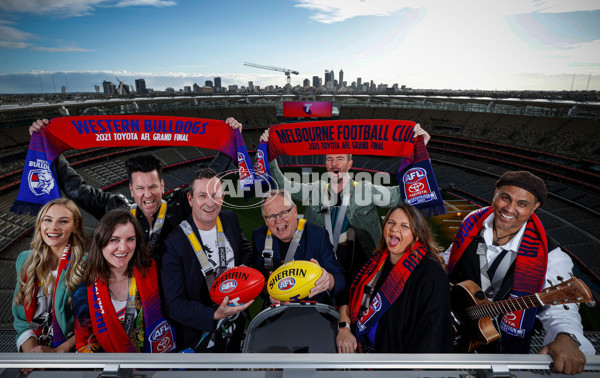 AFL 2021 Media - Grand Final Entertainment Photo Opportunity - 890328