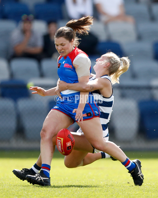 AFLW 2022 S7 Round 06 - Western Bulldogs v Geelong - 1014803