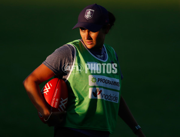 AFL 2016 Training - Fremantle Womens 131216 - 481503