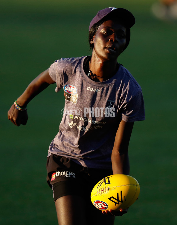 AFL 2016 Training - Fremantle Womens 131216 - 481510