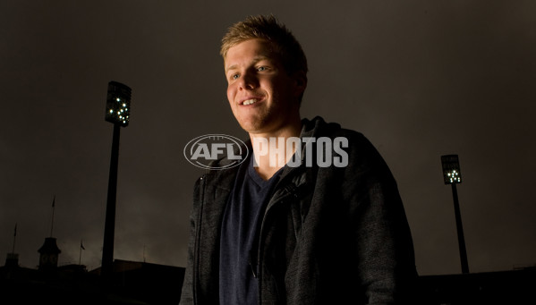 AFL 2010 Media - Daniel Hannebery Portrait Shoot - 215129
