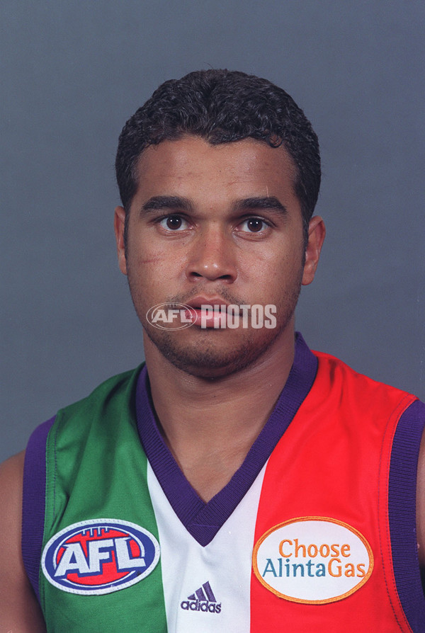 AFL 2000 Media - Fremantle Team Portraits - 163861