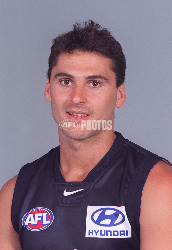 AFL 2000 Media - Carlton Team Portraits - 164176