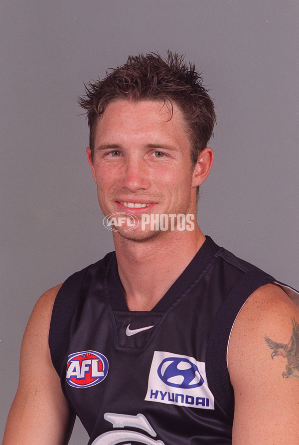 AFL 2000 Media - Carlton Team Portraits - 164178