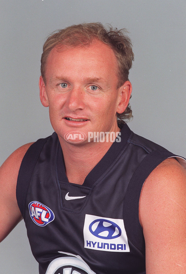 AFL 2000 Media - Carlton Team Portraits - 164159
