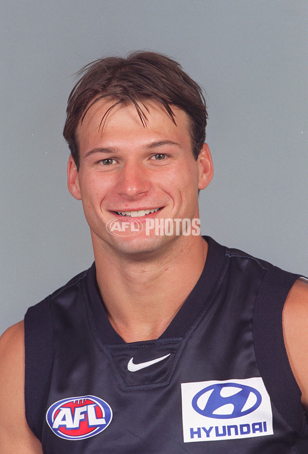 AFL 2000 Media - Carlton Team Portraits - 164174