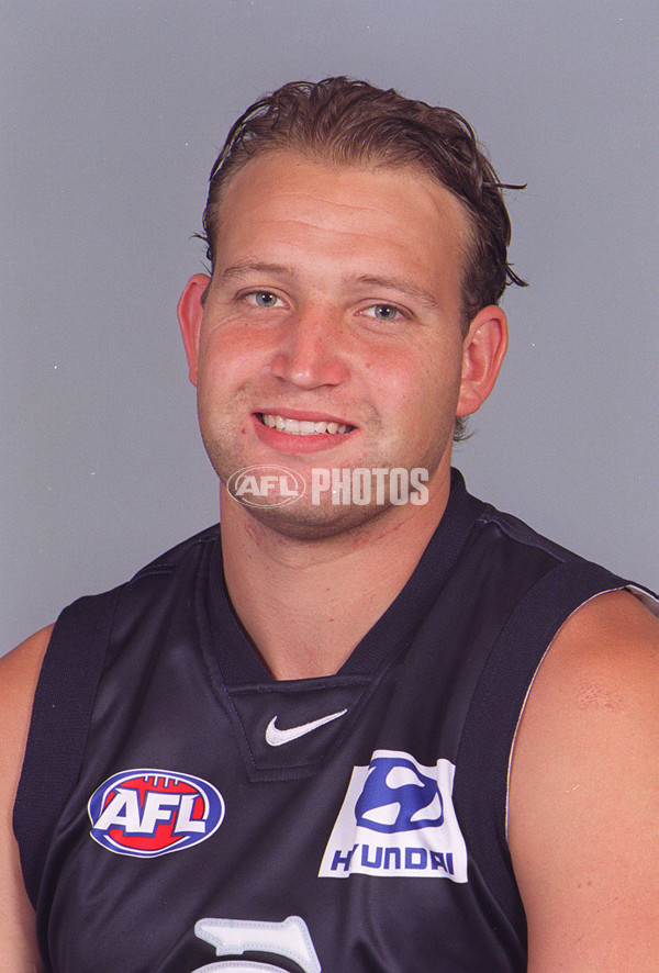 AFL 2000 Media - Carlton Team Portraits - 164165