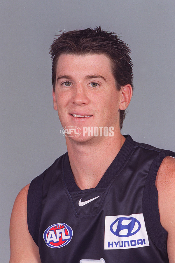 AFL 2000 Media - Carlton Team Portraits - 164171
