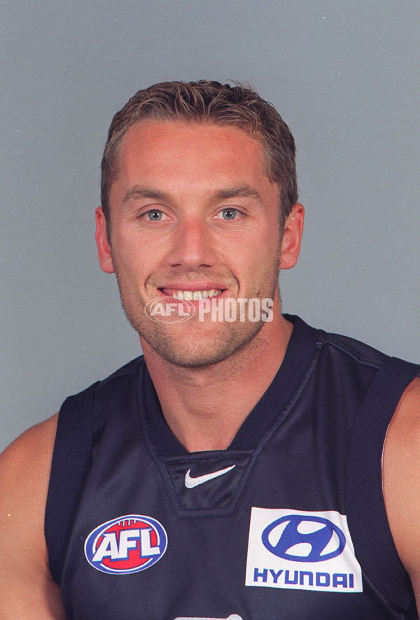 AFL 2000 Media - Carlton Team Portraits - 164181