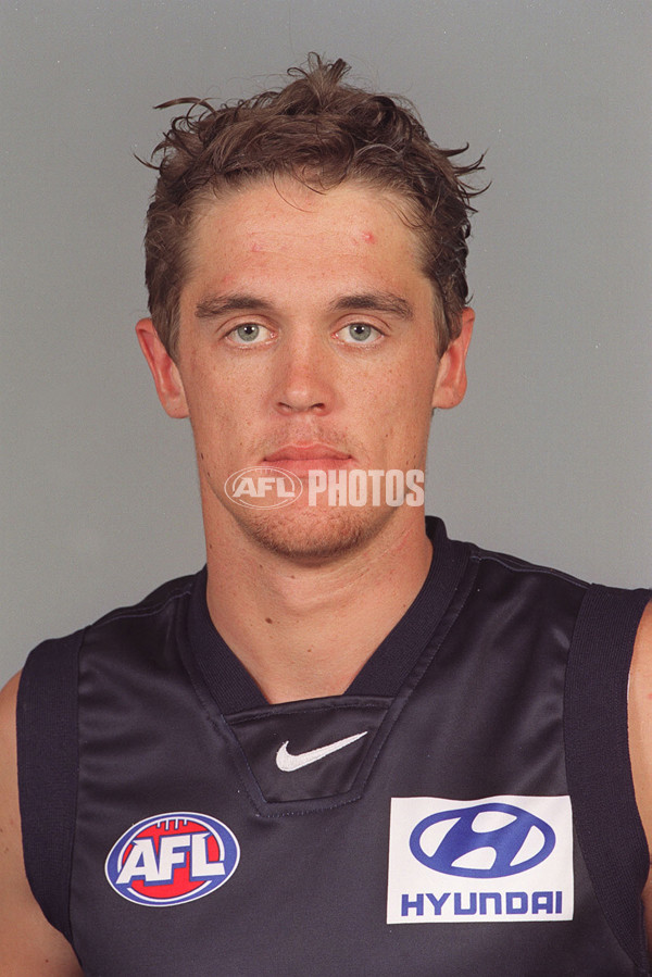 AFL 2000 Media - Carlton Team Portraits - 164187