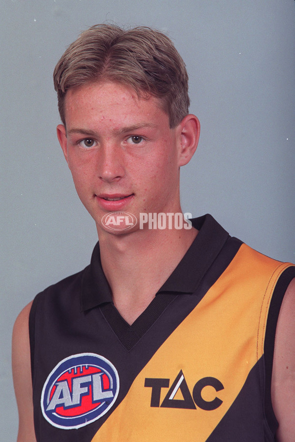 AFL 2000 Media - Richmond Team Portraits - 164370