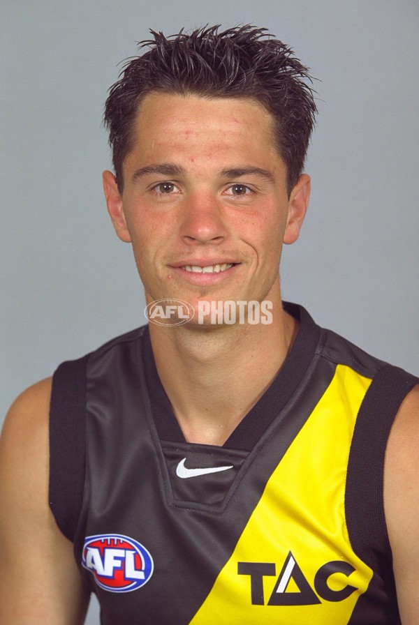 AFL 2001 Media - Richmond Team Portraits - 166934
