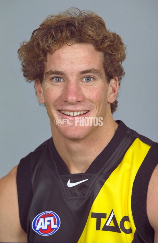AFL 2001 Media - Richmond Team Portraits - 166936