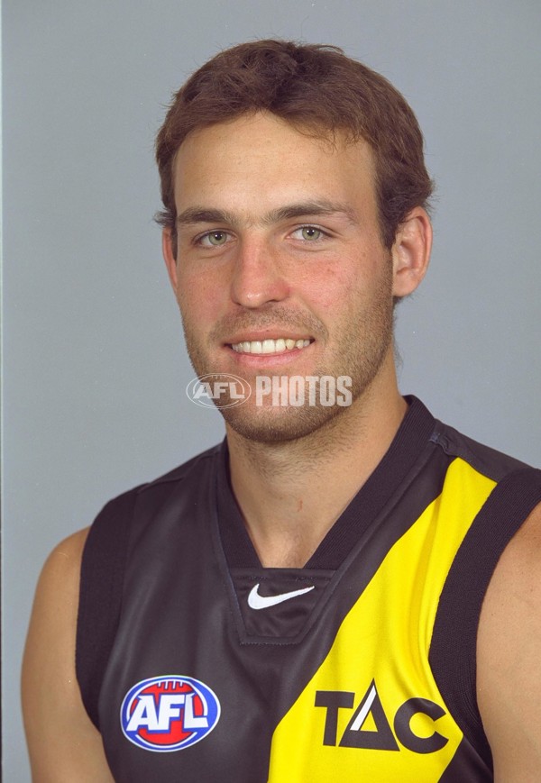 AFL 2001 Media - Richmond Team Portraits - 166947
