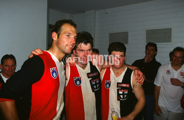 AFL 1995 Round 22 - St Kilda v Footscray - 27634