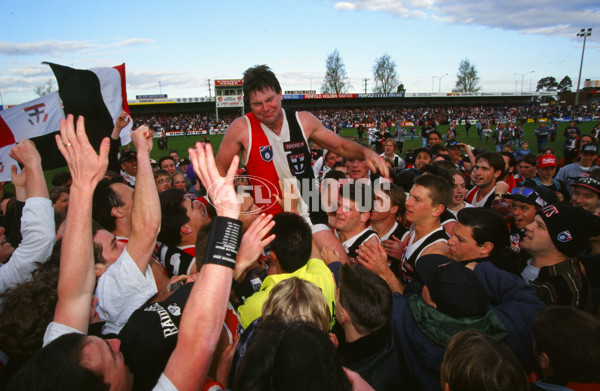 AFL 1995 Round 22 - St Kilda v Footscray - 27624