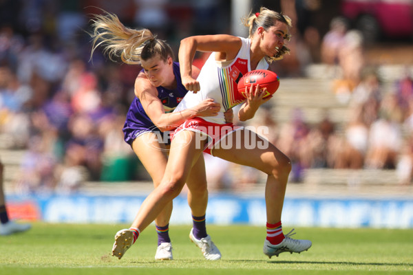 Photographers Choice - AFLW 2023 Round 10 - A-45021043